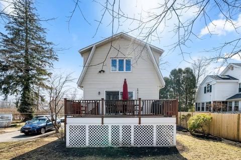 5 Cedar St, Marblehead, MA 01945 photo 36