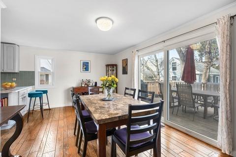5 Cedar St, Marblehead, MA 01945 photo 14