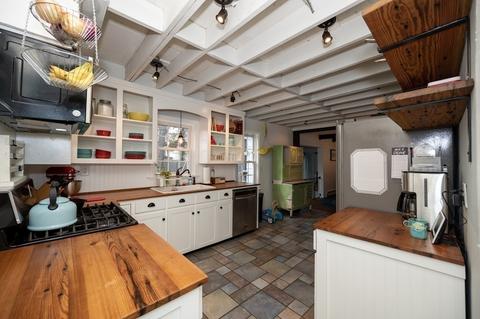 78 Hathaway St, Wareham, MA 02571 photo 9