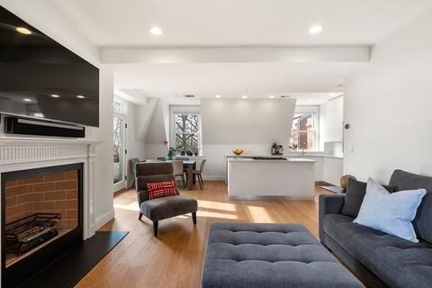 216 Summit Ave #C3, Brookline, MA 02446 photo 2