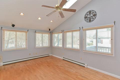 474 King St, Raynham, MA 02767 photo 9