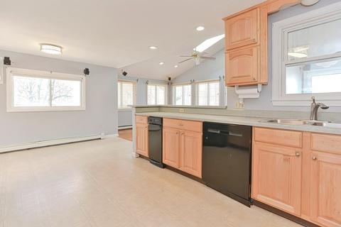 474 King St, Raynham, MA 02767 photo 7