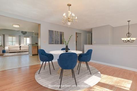 474 King St, Raynham, MA 02767 photo 4
