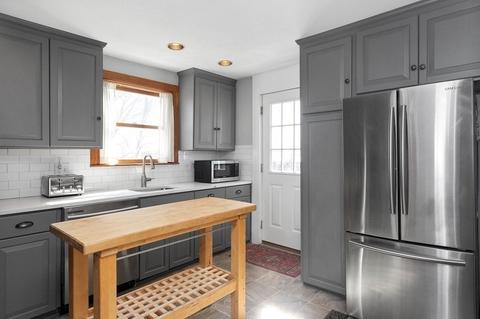 9 Ledgemont Ave, Gloucester, MA 01930 photo 5