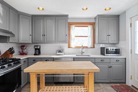 9 Ledgemont Ave, Gloucester, MA 01930 photo 7