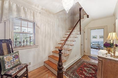 42 Willow St, Reading, MA 01867 photo 2