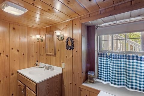 42 Willow St, Reading, MA 01867 photo 30