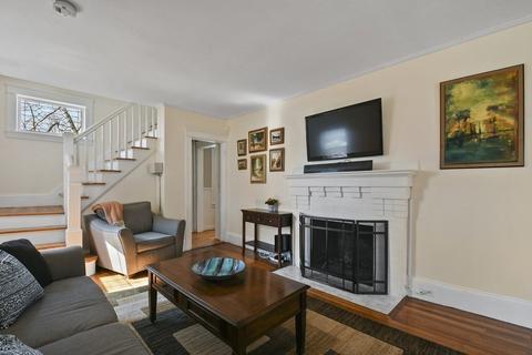 17 Longfellow Rd, Worcester, MA 01602 photo 4