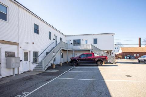 37 High St #2D, Danvers, MA 01923 photo 2