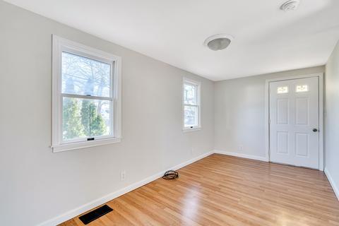 21 Espie Ave, Maynard, MA 01754 photo 11