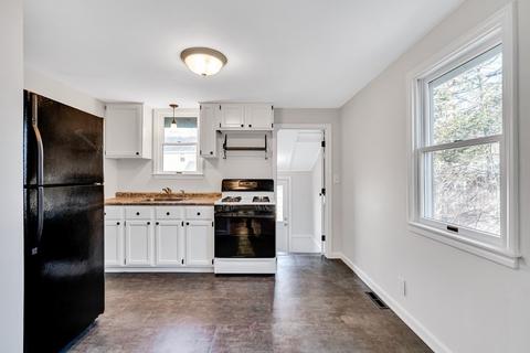 21 Espie Ave, Maynard, MA 01754 photo 13