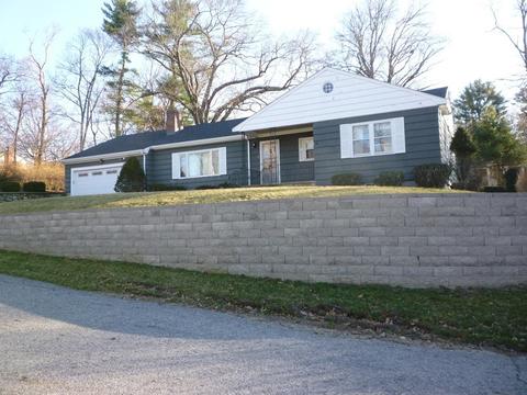 9 Cedarview Rd, Ipswich, MA 01938 photo 2