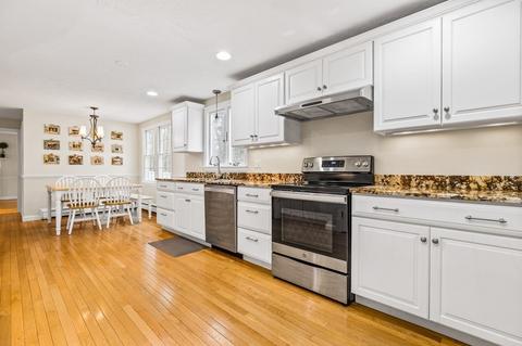 231 Prospect St, Hingham, MA 02043 photo 4