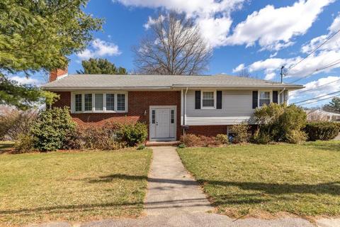 7 Lynch Ave, Dedham, MA 02026 photo 1