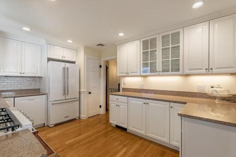 7 Lynch Ave, Dedham, MA 02026 photo 9