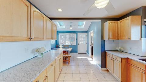 68 Spring St, Wakefield, MA 01880 photo 12