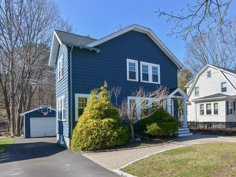 68 Spring St, Wakefield, MA 01880 photo 2