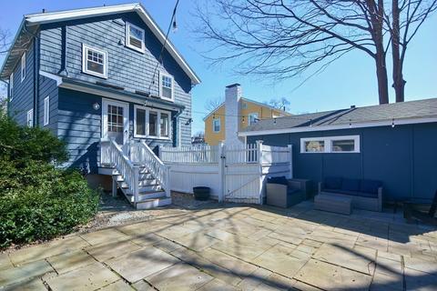 68 Spring St, Wakefield, MA 01880 photo 4