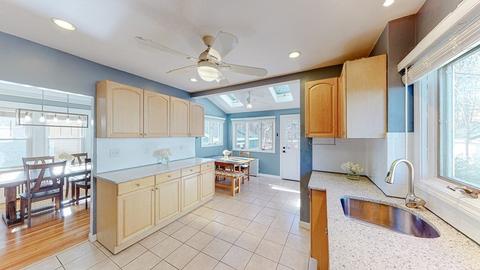 68 Spring St, Wakefield, MA 01880 photo 13
