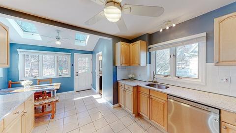 68 Spring St, Wakefield, MA 01880 photo 11