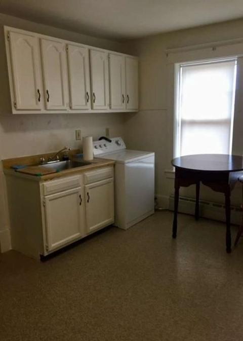 830 Liberty St, Springfield, MA 01104 photo 7