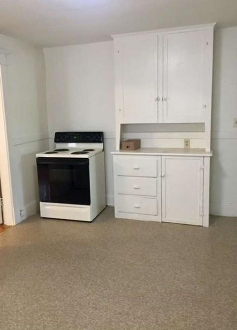 830 Liberty St, Springfield, MA 01104 photo 5