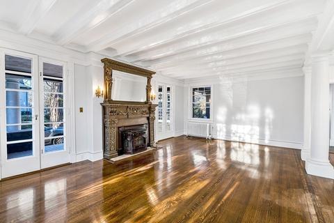 213 Harris Ave, Woonsocket, RI 02895 photo 14