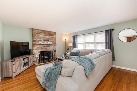 77 Swifts Beach Rd, Wareham, MA 02571 photo 8