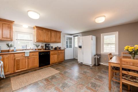 77 Swifts Beach Rd, Wareham, MA 02571 photo 6