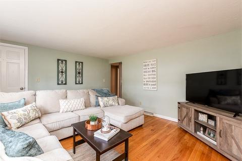 77 Swifts Beach Rd, Wareham, MA 02571 photo 9