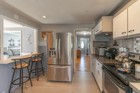 409 Gillette Ave, Springfield, MA 01118 photo 12
