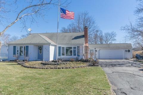 409 Gillette Ave, Springfield, MA 01118 photo 2