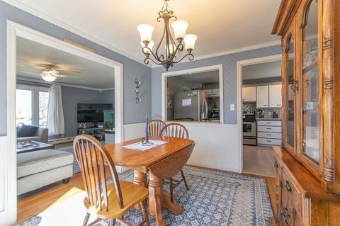 409 Gillette Ave, Springfield, MA 01118 photo 11