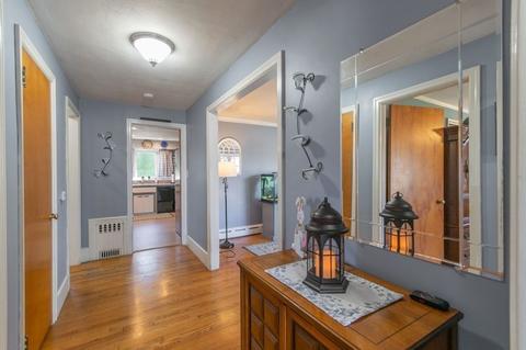 409 Gillette Ave, Springfield, MA 01118 photo 5