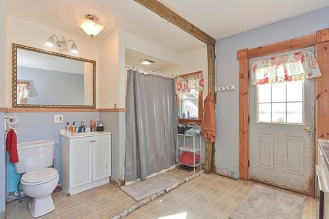 14 Barnes, Ware, MA 01082 photo 18