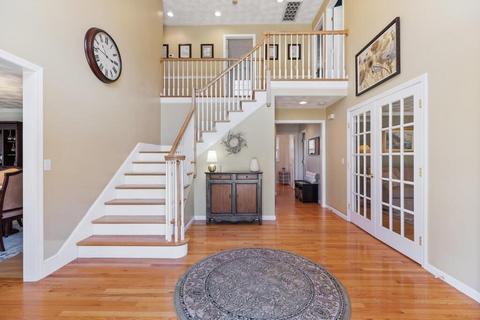 12 Hillside Dr, Georgetown, MA 01833 photo 3