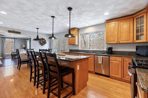12 Hillside Dr, Georgetown, MA 01833 photo 10