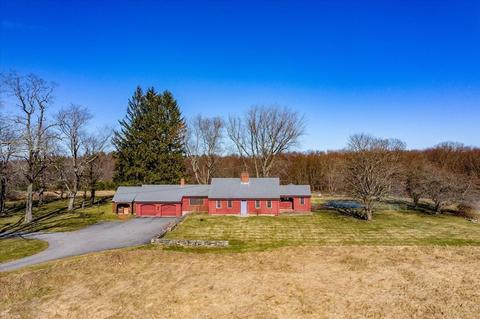 26 Burbank Rd, Sutton, MA 01590 photo 2