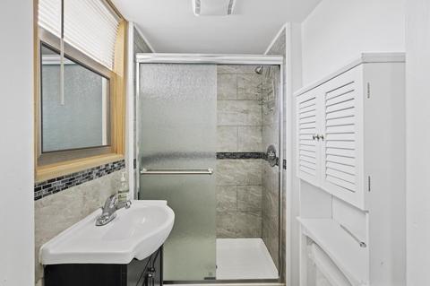 323 Bank St, Fall River, MA 02720 photo 20