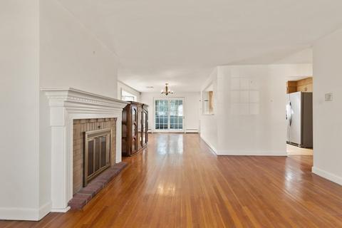 9 Browning Ter, Reading, MA 01867 photo 7