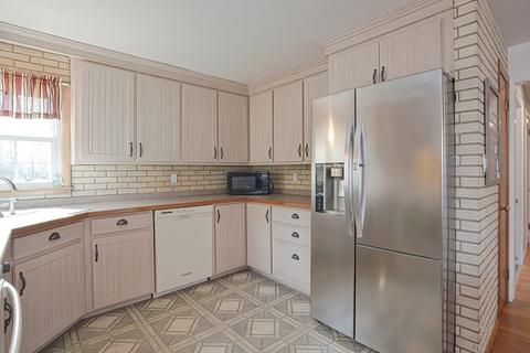 83 Sutton Rd, Webster, MA 01570 photo 5