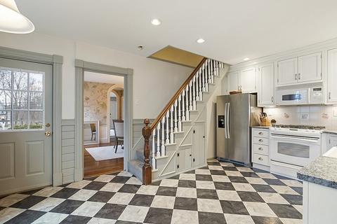2 Crescent St, Stow, MA 01775 photo 8