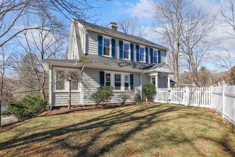 6 Maple Rd, Melrose, MA 02176 photo 3