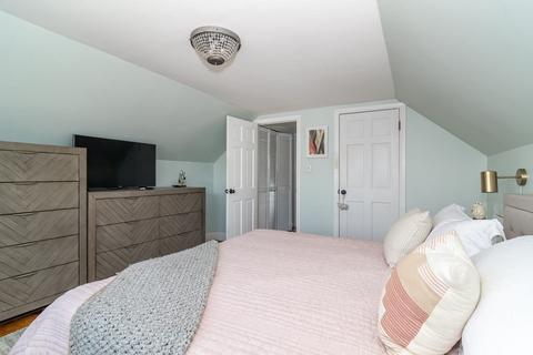 196 Riverside Dr, Dedham, MA 02026 photo 14