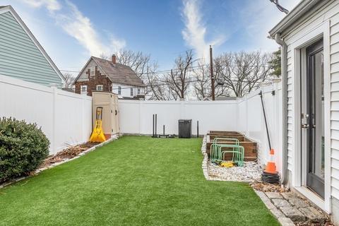 196 Riverside Dr, Dedham, MA 02026 photo 25