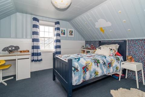 196 Riverside Dr, Dedham, MA 02026 photo 16