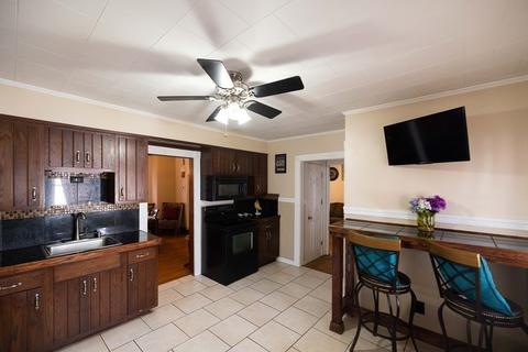 61 Dwight Rd, Springfield, MA 01129 photo 5