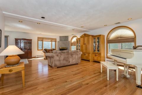 4 Briar Rd, Canton, MA 02021 photo 4