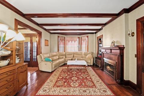 48 Hamilton St, Worcester, MA 01604 photo 5