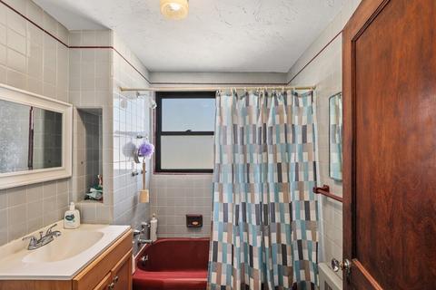 48 Hamilton St, Worcester, MA 01604 photo 28
